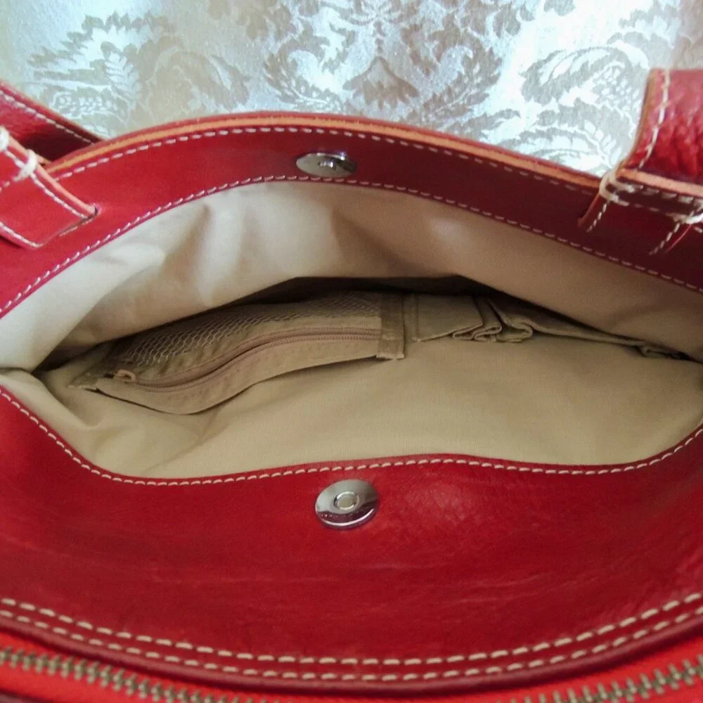 Ellington Red Leather Academia Professional Laptop Shoulder Bag